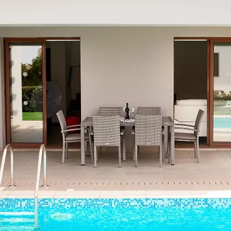 Angie Luxury * Ajia Napa